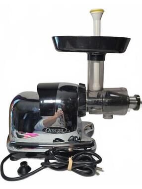 Omega Slow Masticating Juicer - Model J8006HDC Chrome Finish